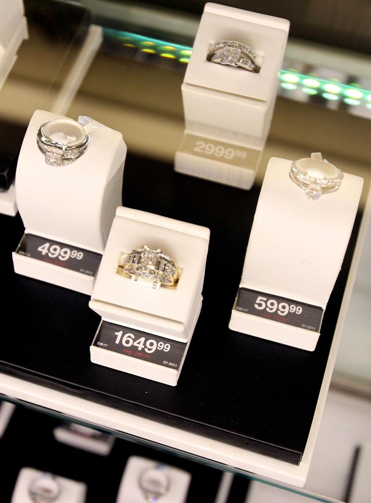 Gallery JC Penney Newly Renovated at the Huntington Mall Photos News