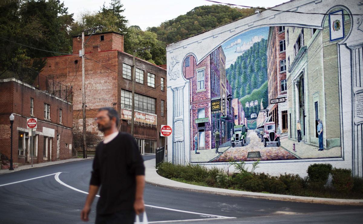 Census WV loses residents in '15 News