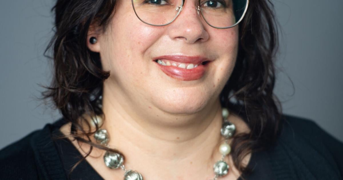 Rivas named Hedrick Award winner | Marshall University | herald ...