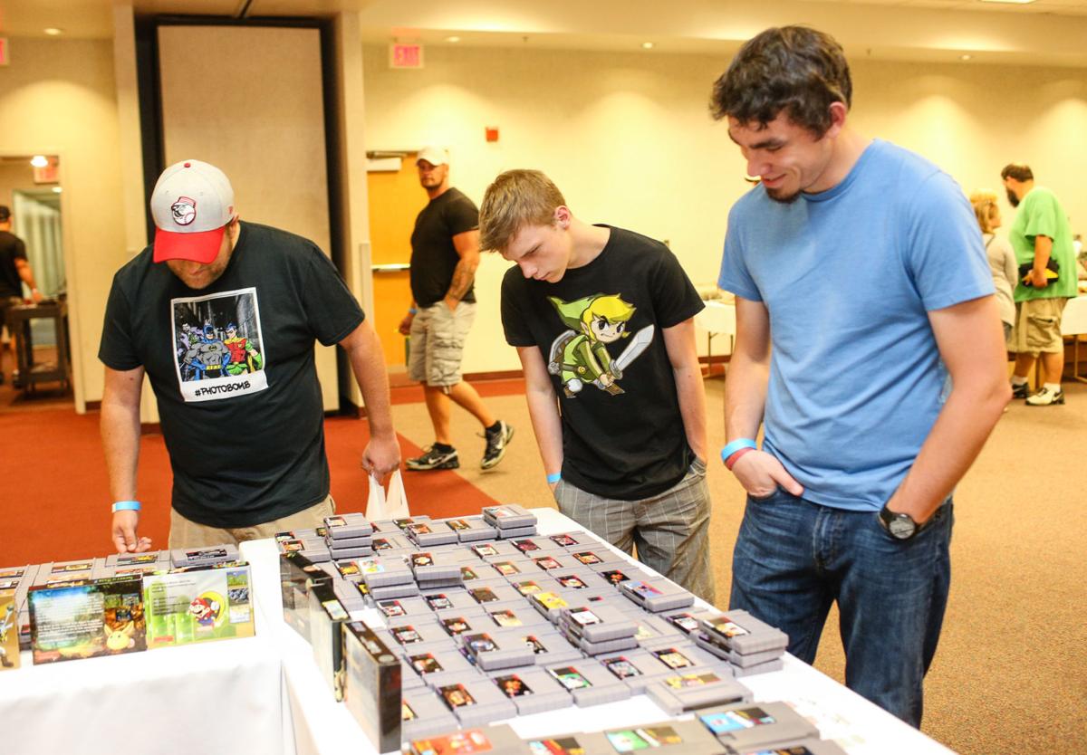 Photos Power Up Retro Video Game Convention Photo Galleries herald
