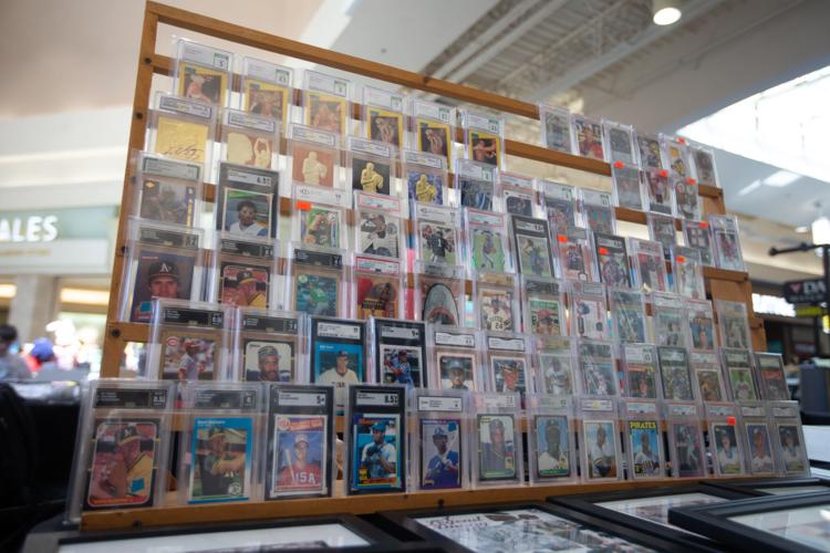 Photos Sports Card & Collectible Show Multimedia