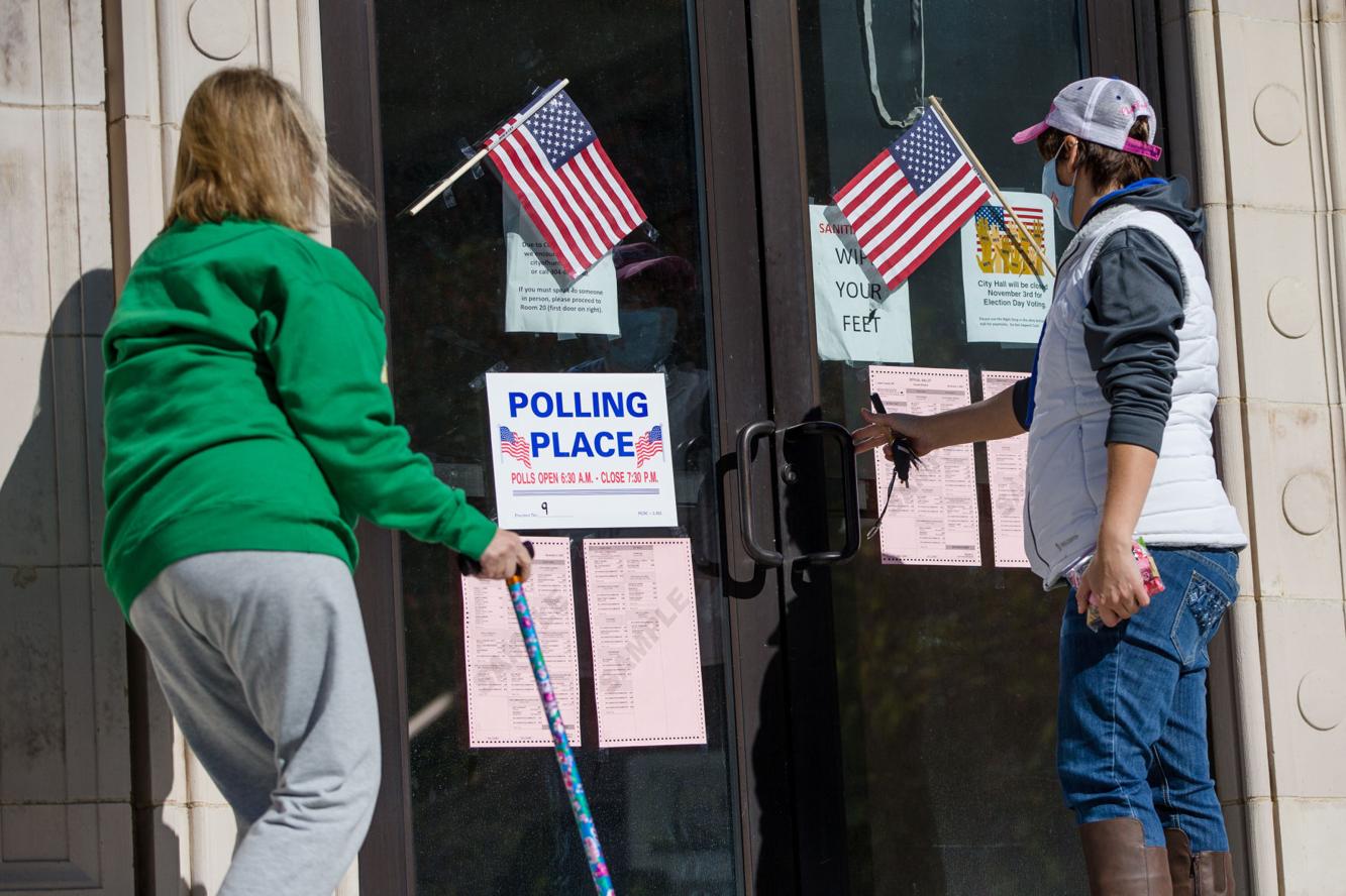 Two candidates emerge for Huntington mayor as city election filing