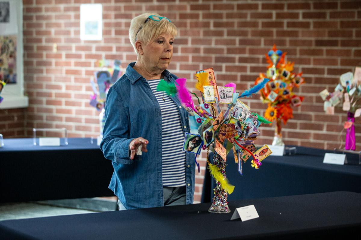 Photos Ceredo Wellness Center "life bouquet" art event Multimedia