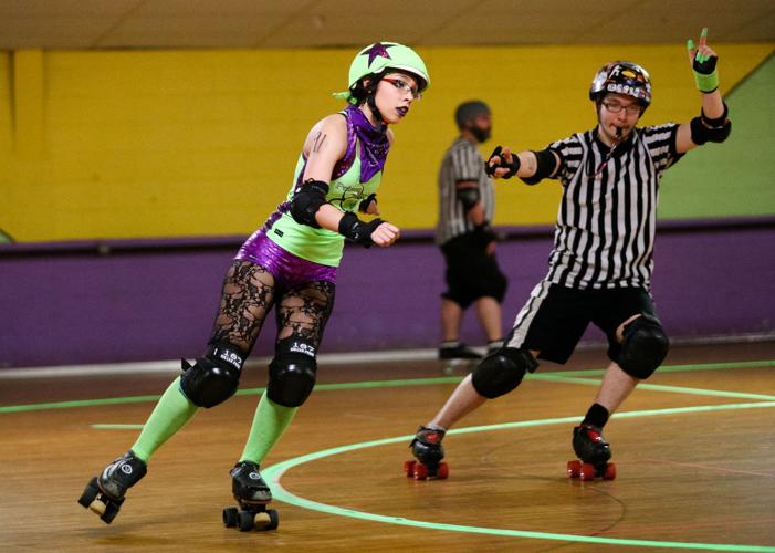 Derby jammer rams past competitors – The Dispatch