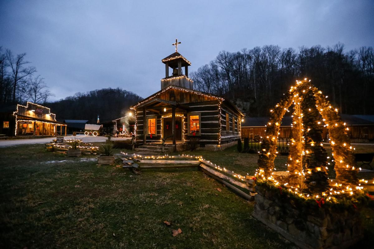 Christmas Village Huntington Wv 2022 Photos: Heritage Farm Christmas Village | Multimedia | Herald-Dispatch.com