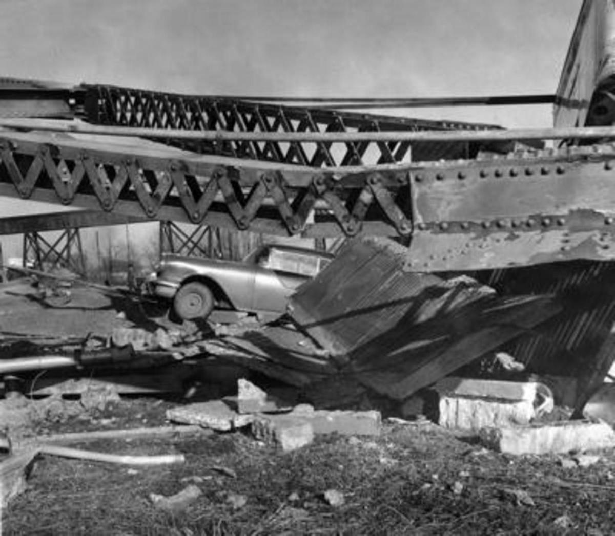 Gallery Historical photos of the 1967 collapse of the Silver Bridge