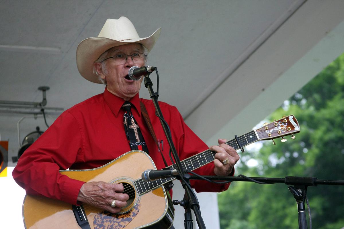 Melvin Goins Remembered For Contributions To Bluegrass Music News Herald Dispatch Com ‎bratia melvin a ray goins hrávali spolu 50 rokov? that's the sound of the famous goins brothers of bluegrass, live in slovakia, or at least an announcement of said event. melvin goins remembered for