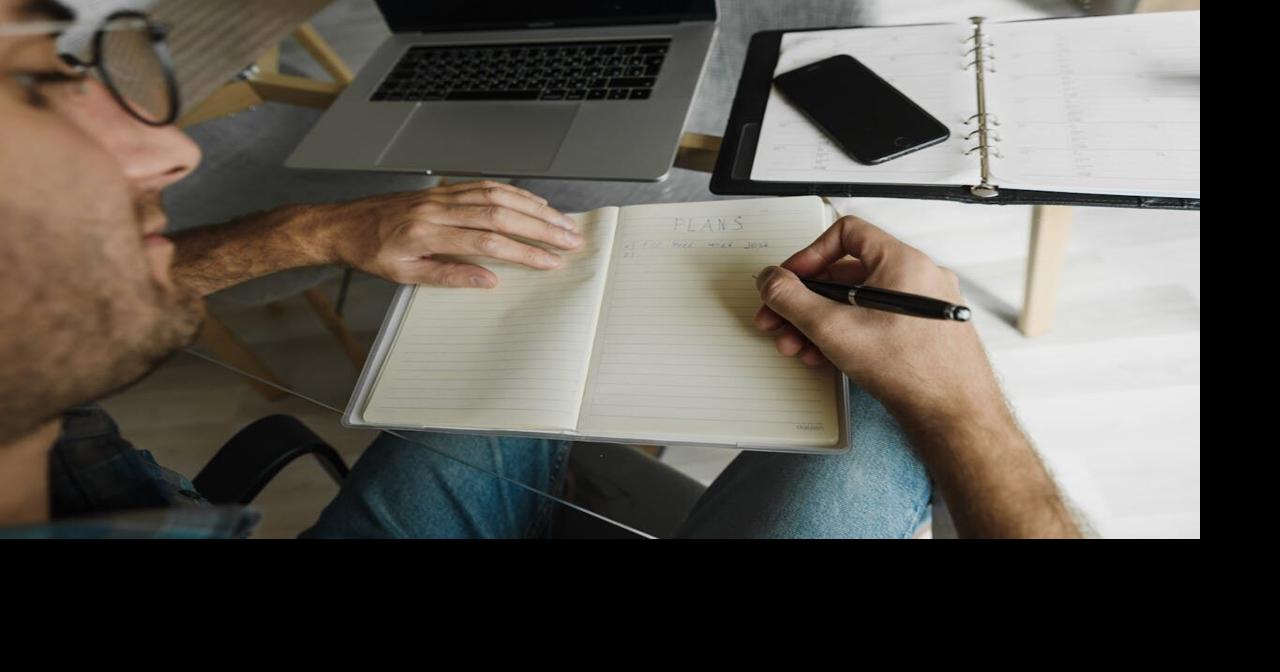 How to Write a Standout College Essay: Tips from Admissions Officers ...