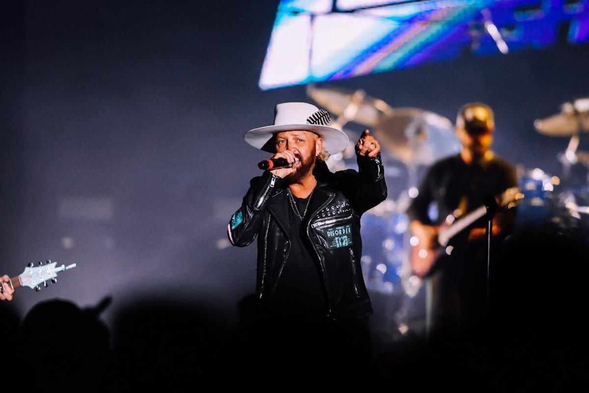 Photos Kane Brown, Dustin Lynch and Locash perform at Mountain Health