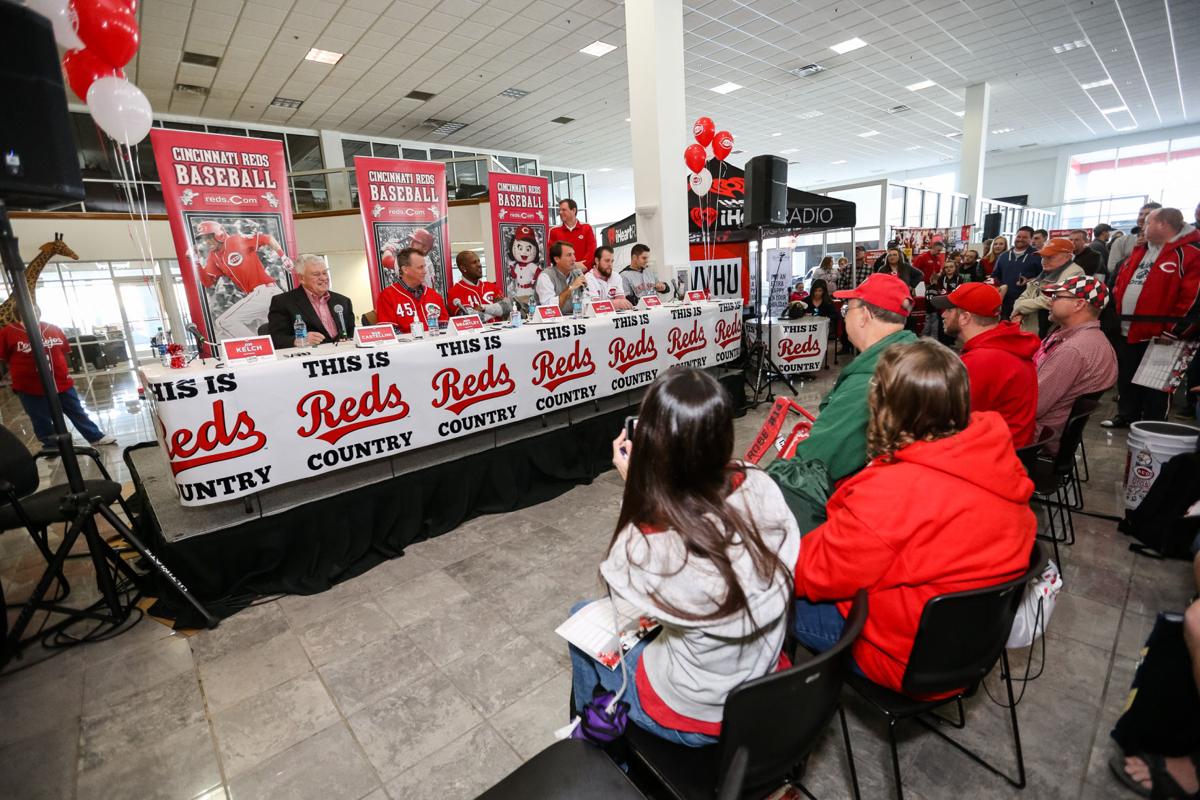 Photos Cincinnati Reds Winter Caravan Multimedia