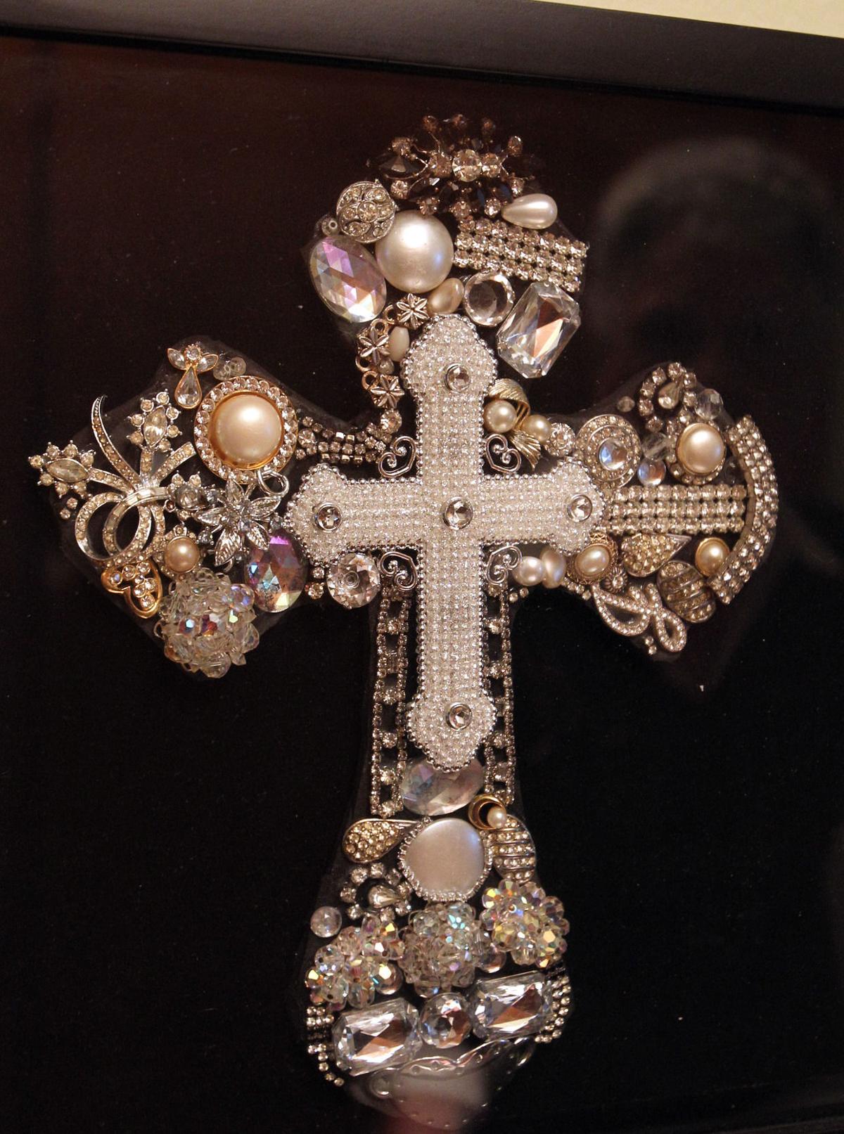 Huntington woman finds unique use for old jewelry Recent News