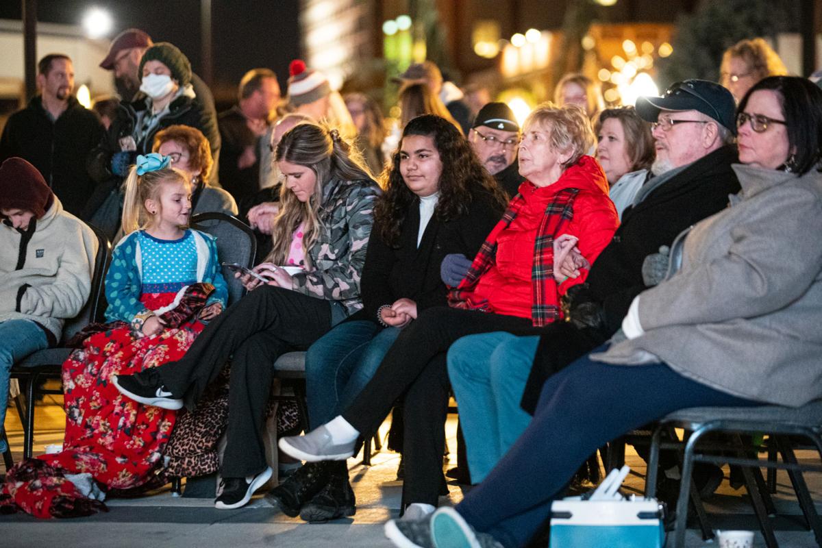 Photos City of Huntington Tree Lighting Ceremony Multimedia