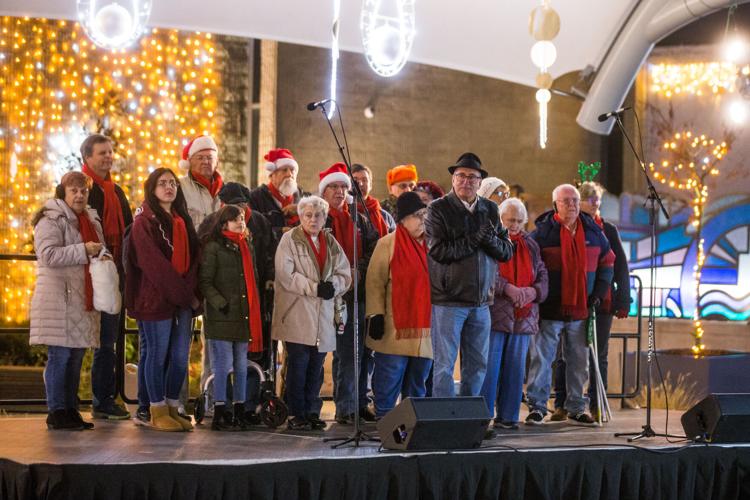 Photos Huntington TreeLighting Ceremony Multimedia herald