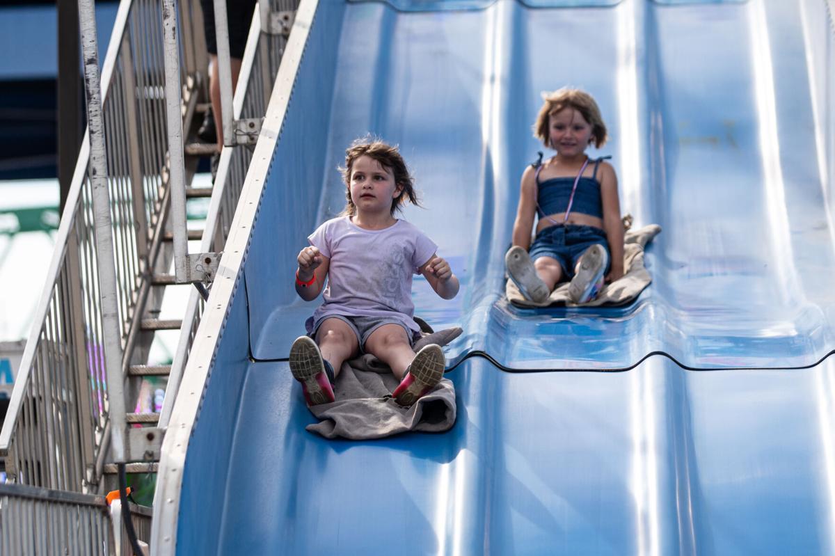 Photos Ashland Summer Motion carnival Multimedia