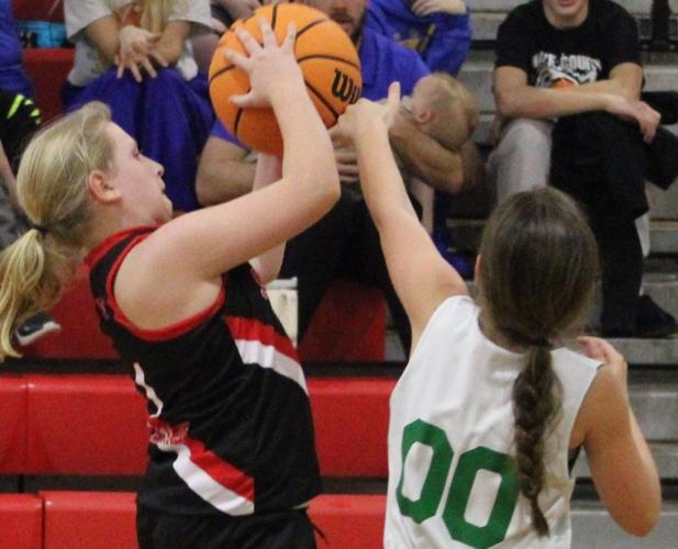 St. Albans girls take on CeredoKenova Putnam News