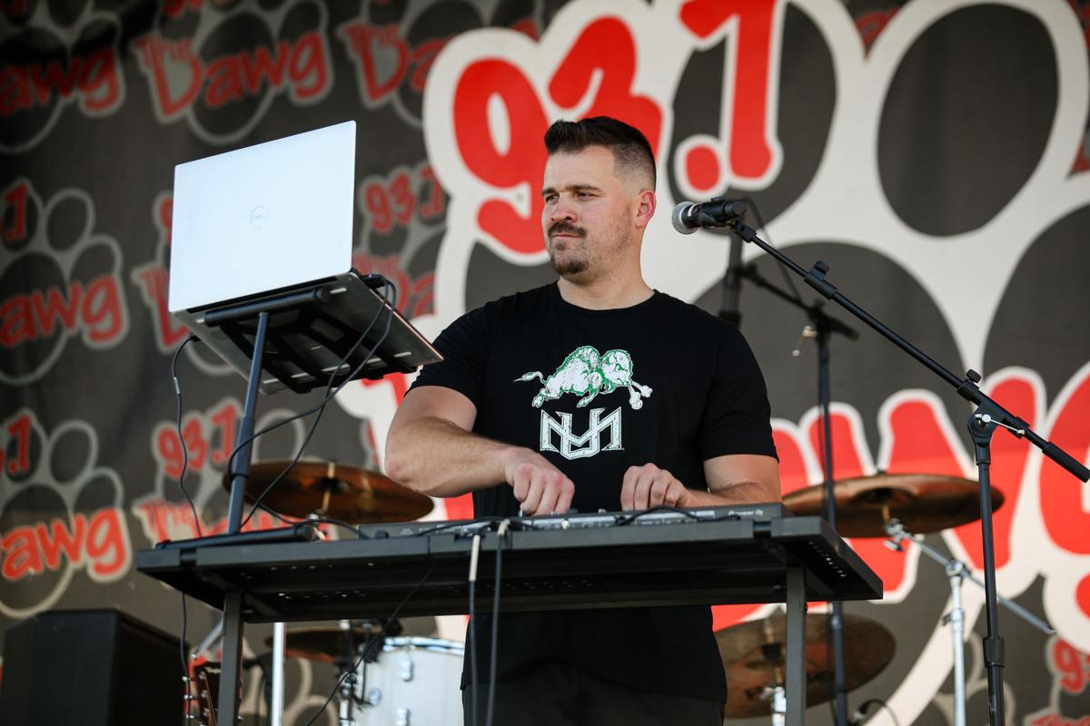 20210912 mu tailgate 03.jpg
