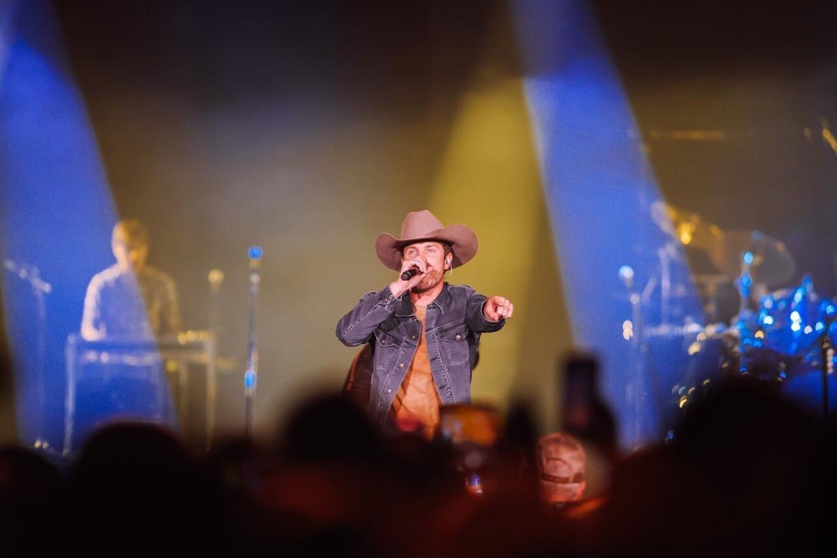 Photos Kane Brown, Dustin Lynch and Locash perform at Mountain Health