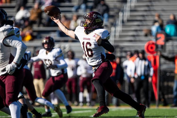 20221120 hhs football 09.jpg