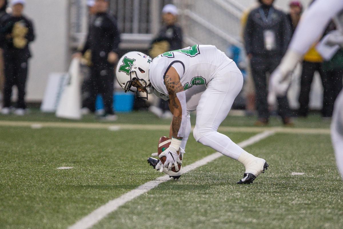 2019 1124 mu football 15.jpg