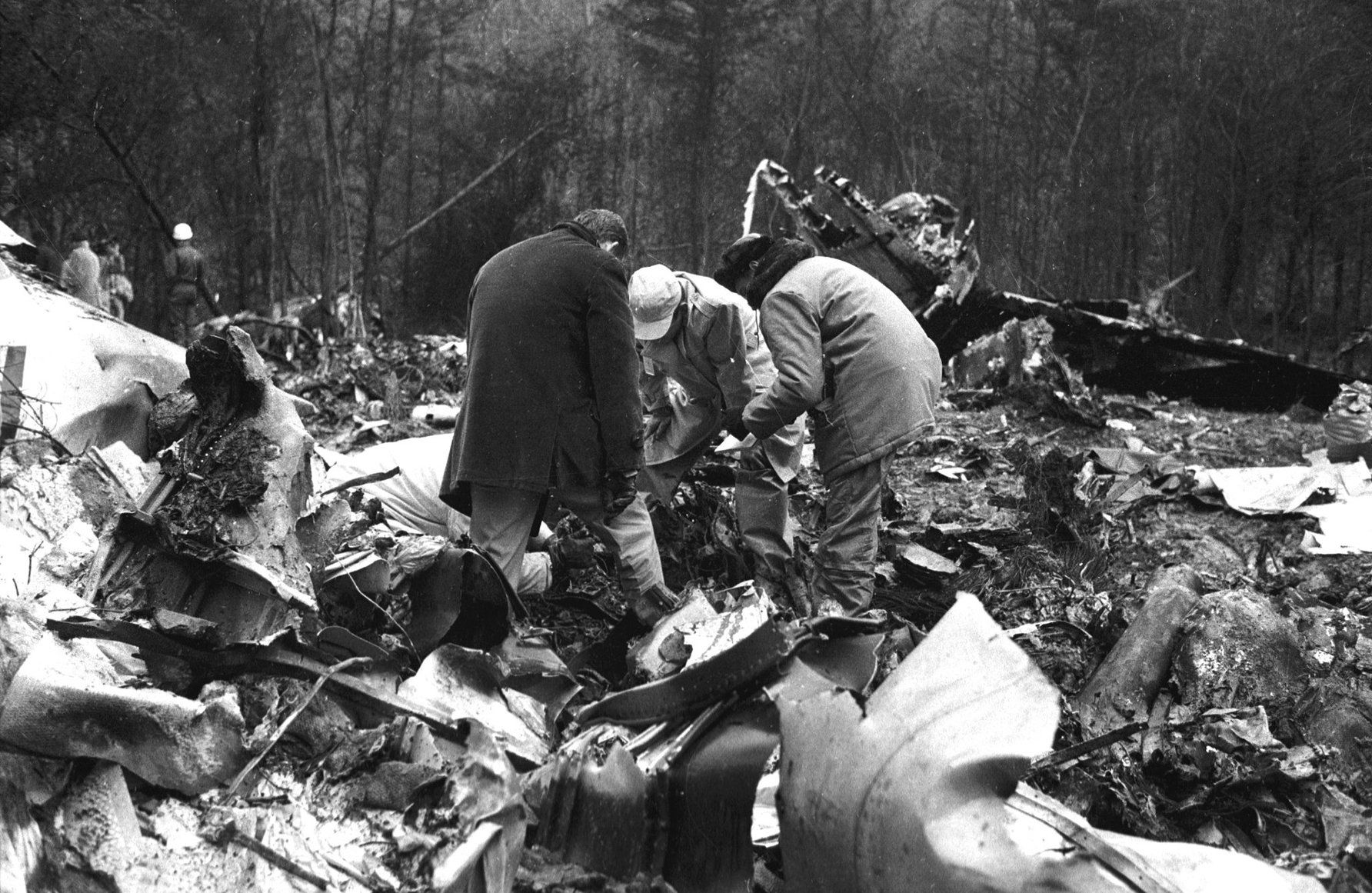 Gallery: Wreckage Of 1970 Marshall Plane Crash | The Plane Crash ...