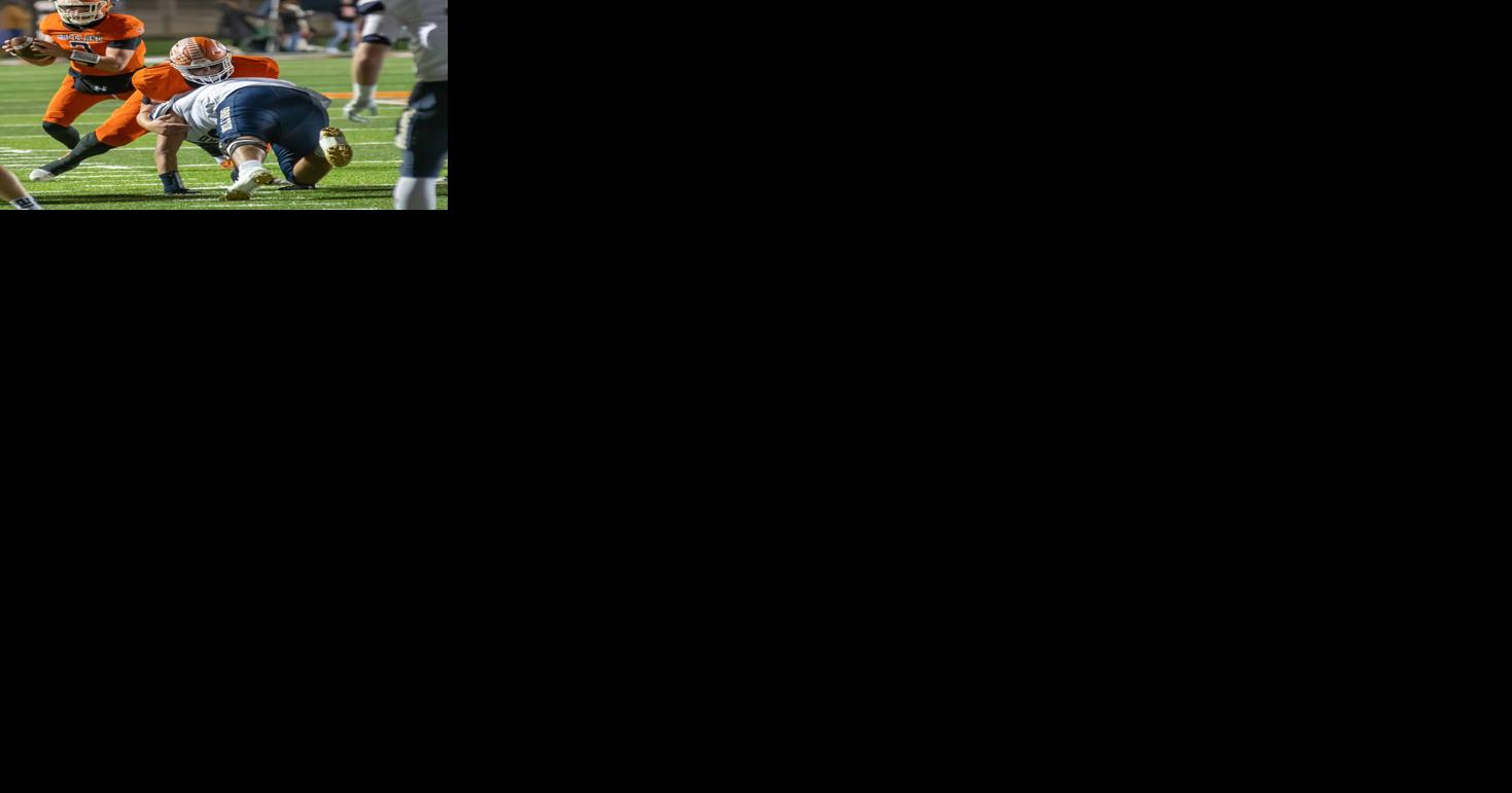 Raceland survives Hazard, 17-14, advances to Kentucky Class 1A semis - Vimarsana News