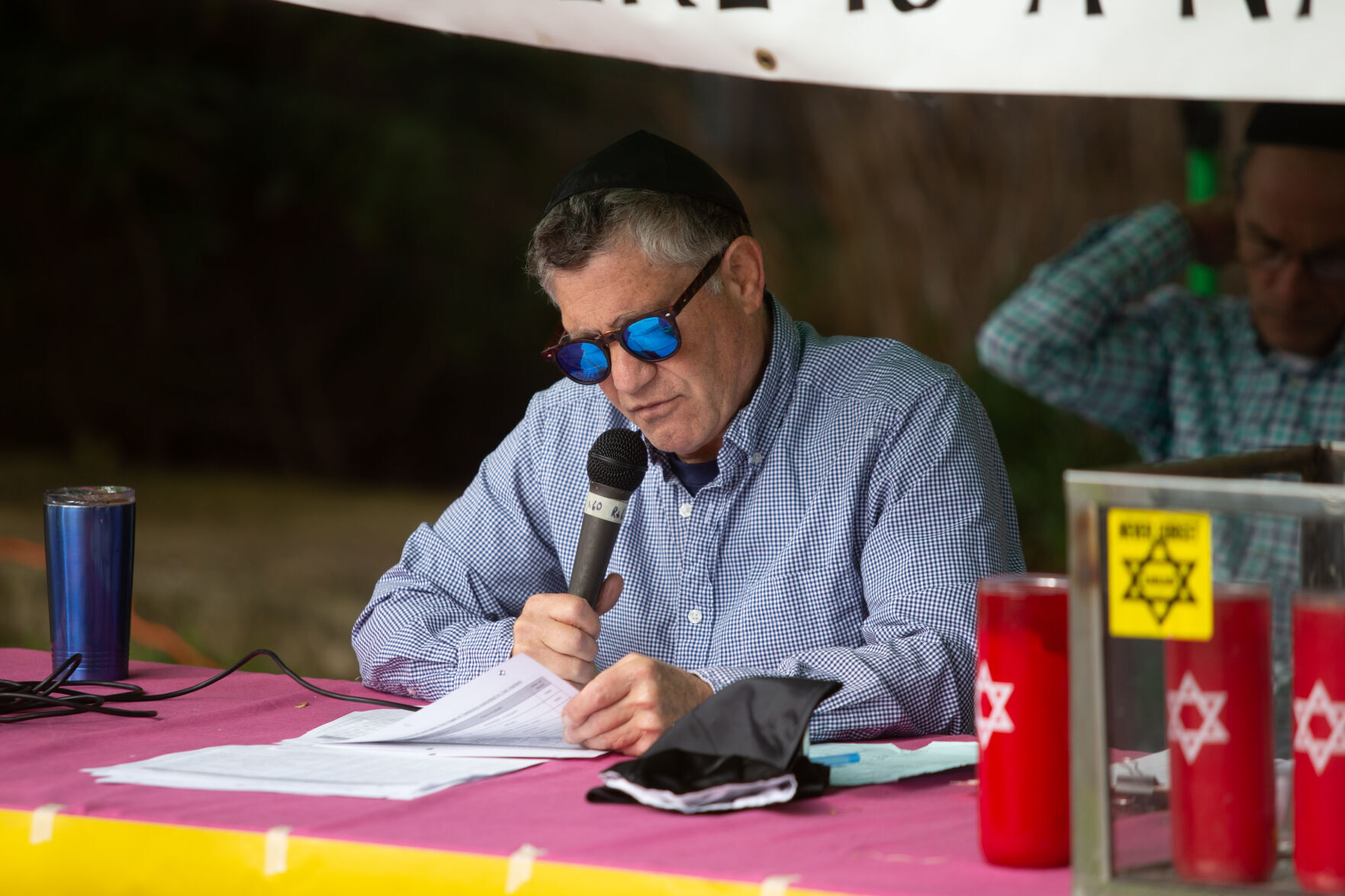 Photos: B'nai Sholom Conducts The Reading Of The Names | Multimedia ...