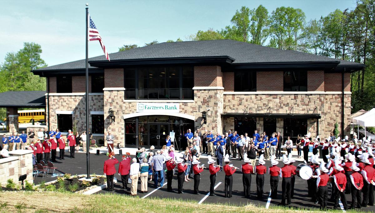 Business Beat New Farmers Bank opens in Teays Valley area Putnam
