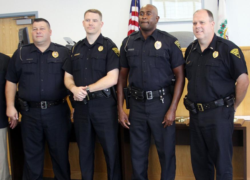 Gallery Huntington Police Department recognizes officers Photos News