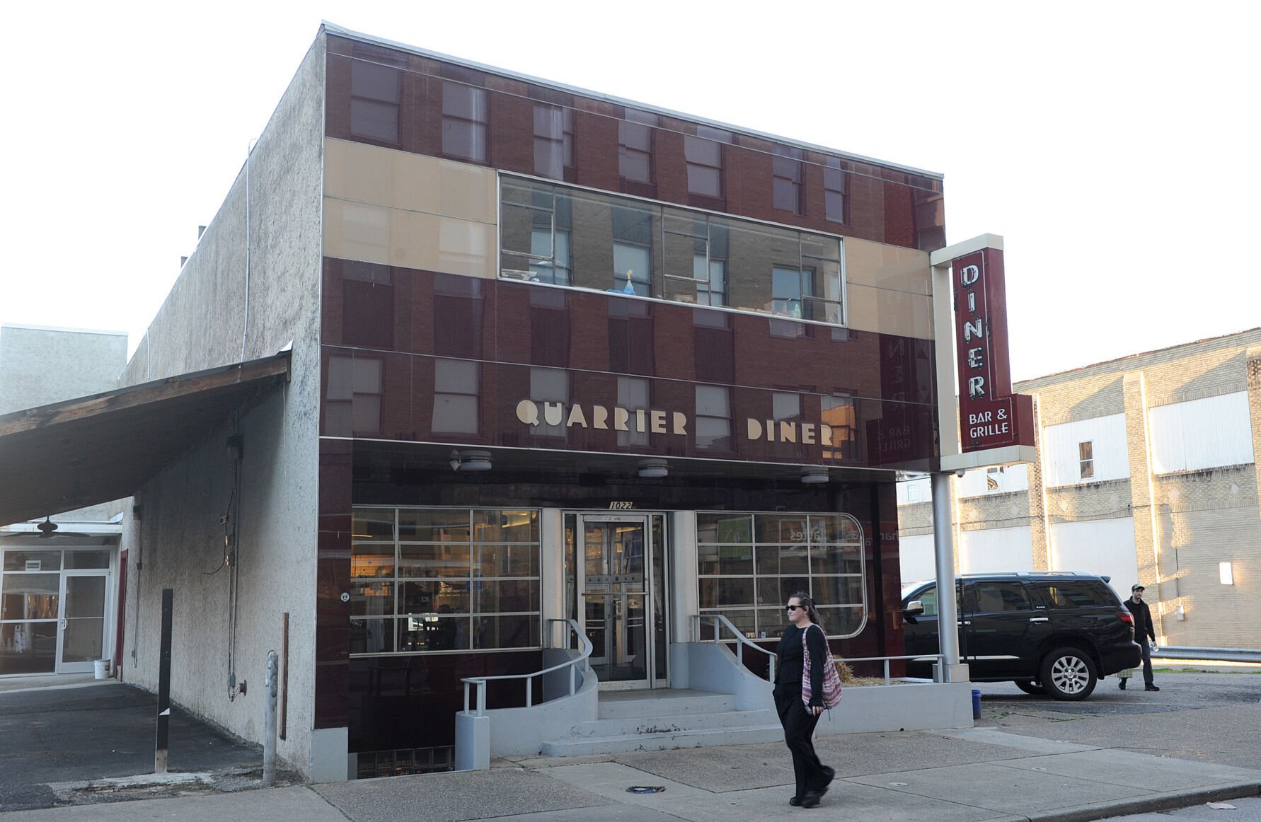 Quarrier Diner Reopens in Charleston; Local Eateries Gain National Recognition