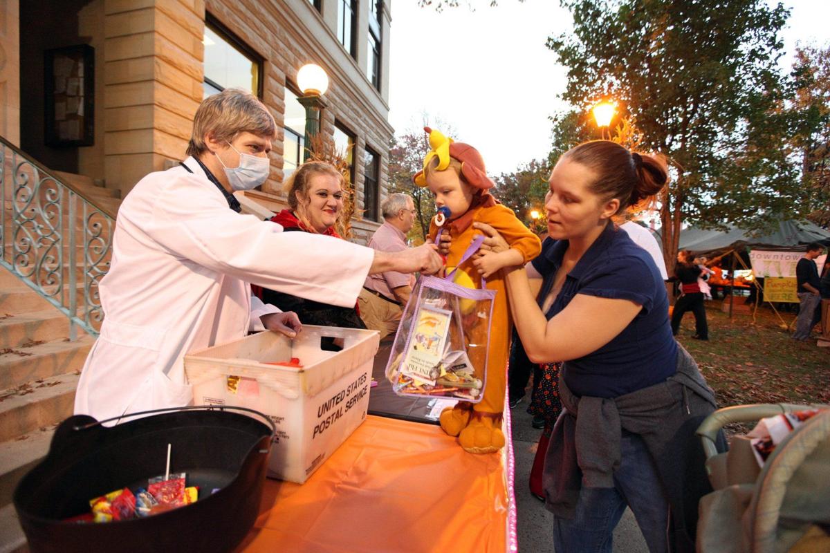 Gallery Trick or Treat in Huntington Photos News