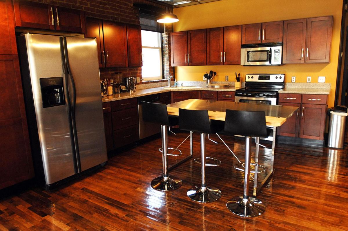 Ashland man's home brings taste of urban life Features/Entertainment