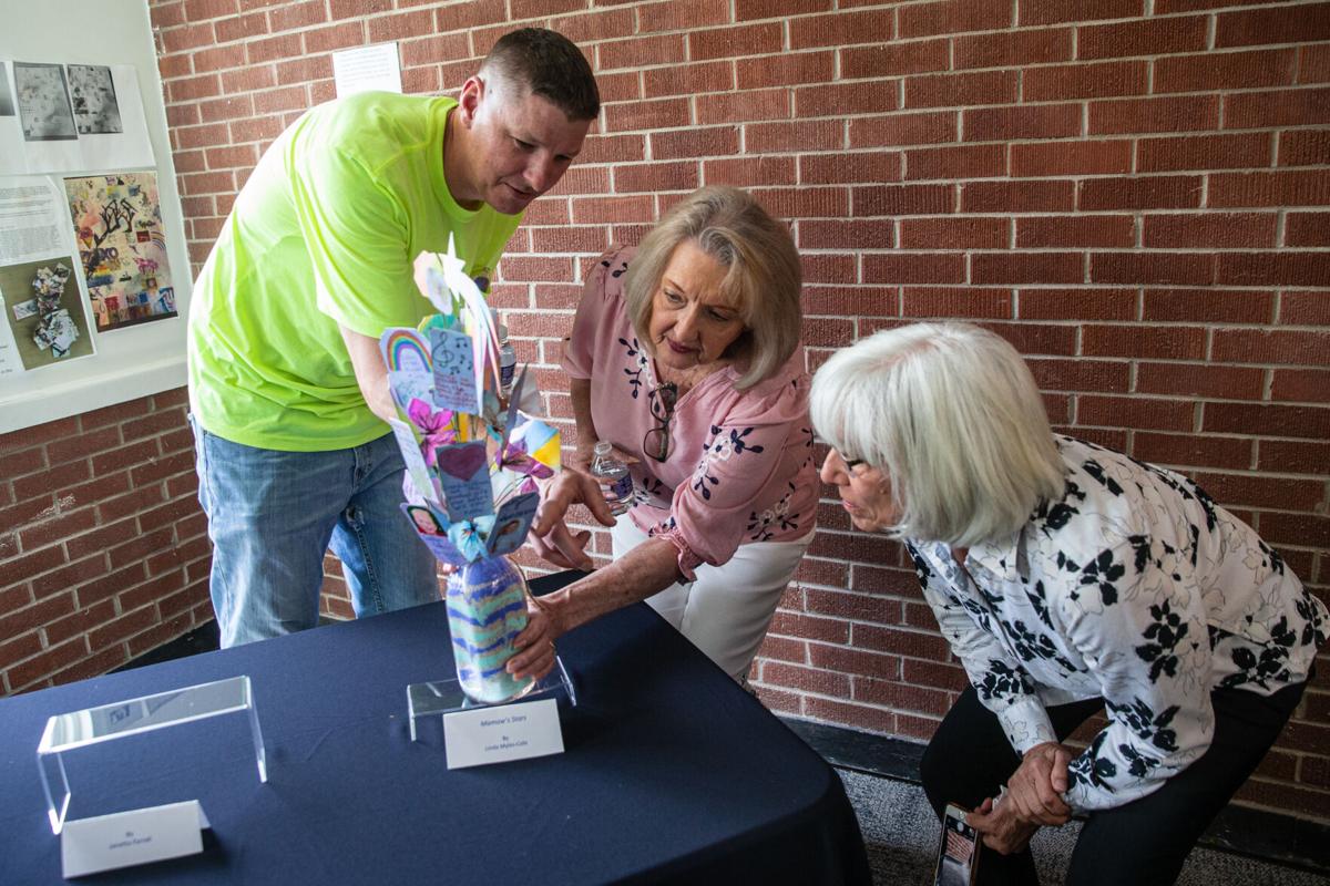 Photos Ceredo Wellness Center "life bouquet" art event Multimedia