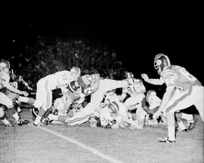 2011 0927 xmufootball 20