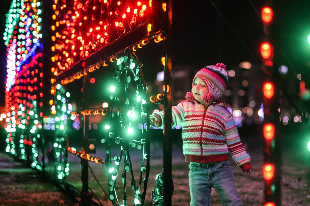 Ashland S Winter Wonderland Of Lights Starts Nov 14 In Central