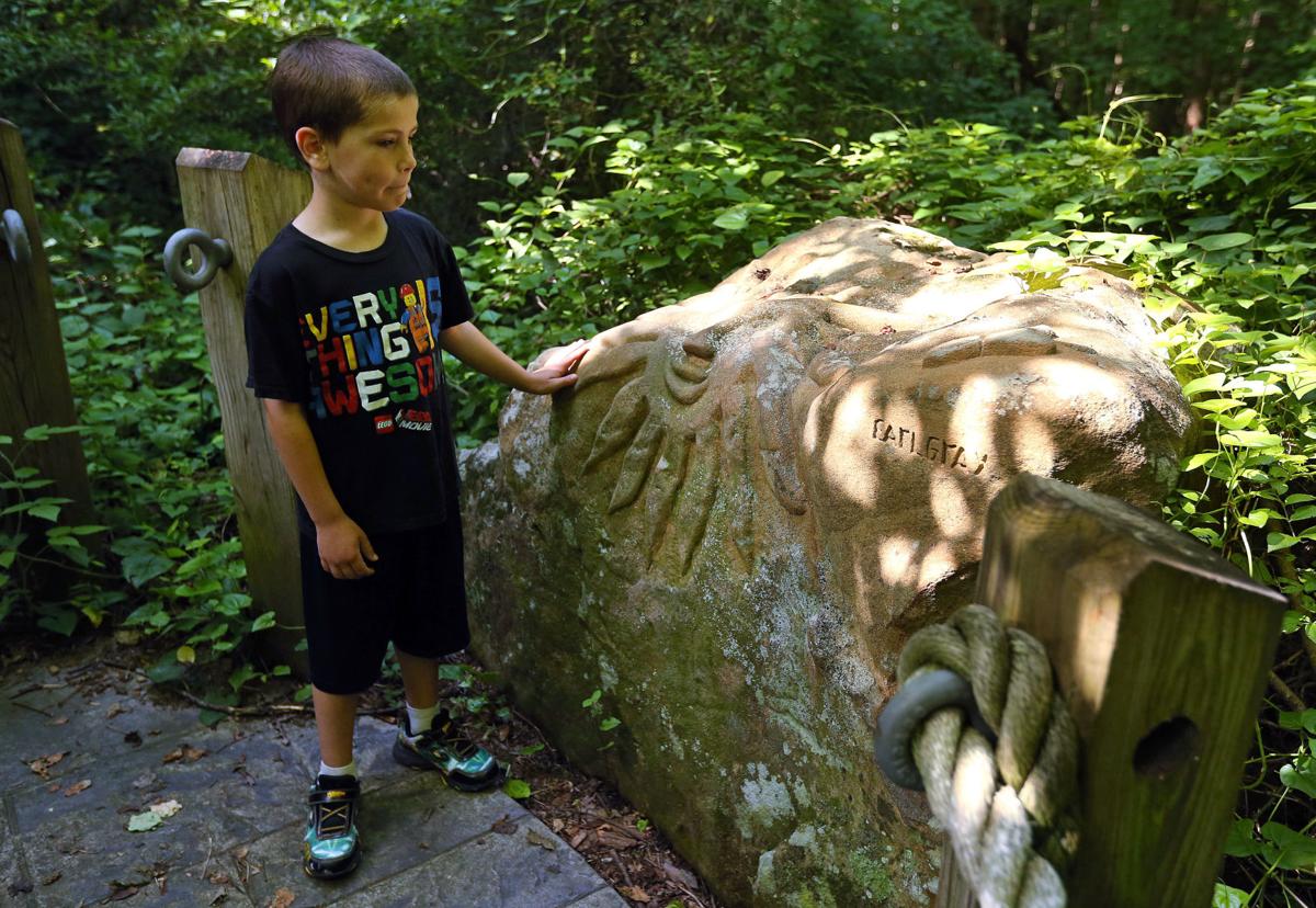 Huntington Museum Of Art Hosts Guided Nature Trail Tour - 