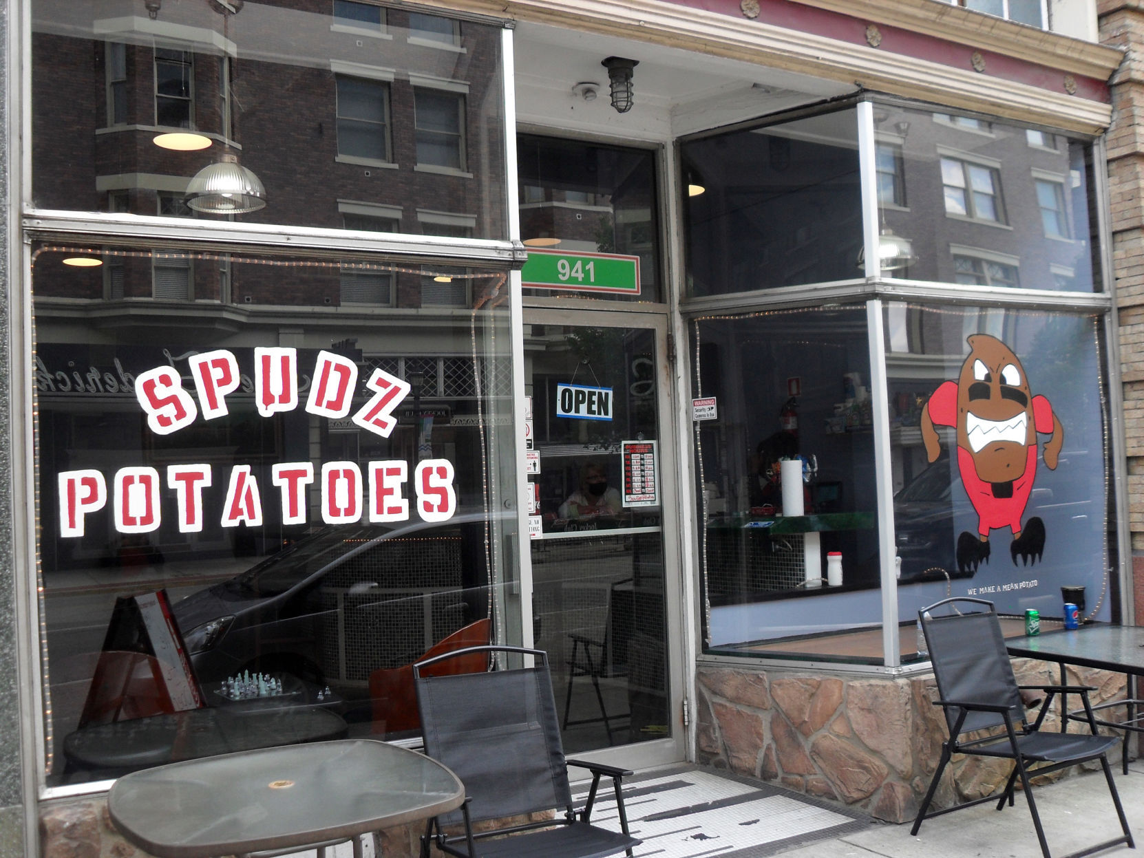 Spudz Potatoes offers versatile toppings - Vimarsana News