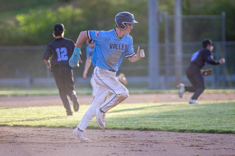Sectional baseball: Wolves start strong, handle Lincoln | Sports ...
