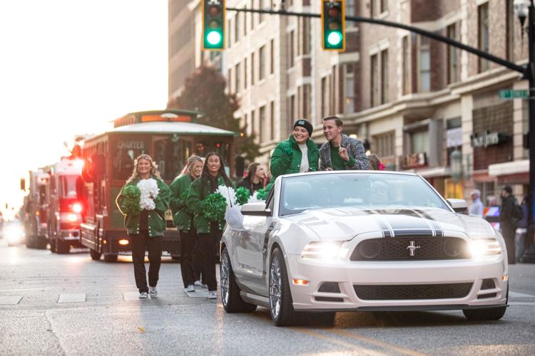 Parade, bonfire highlight Marshall University’s week of