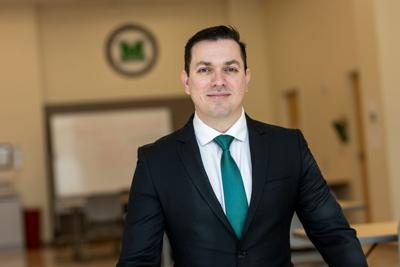 Dr. Carlos Rueda