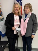 Democratic WomenƵs Club brings gifts to Putnam schools