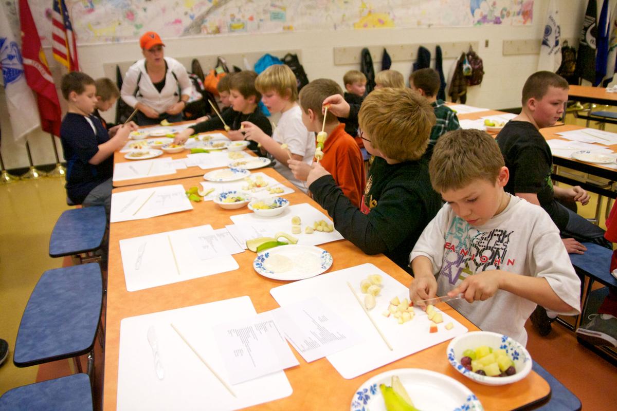 Kellogg Elementary's program brings parents, children together News