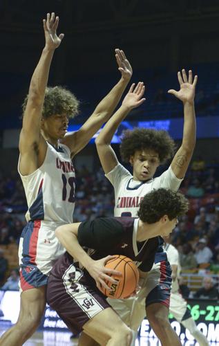 Prep boys basketball Class AAAA state final: Cards squeeze past GW for ...