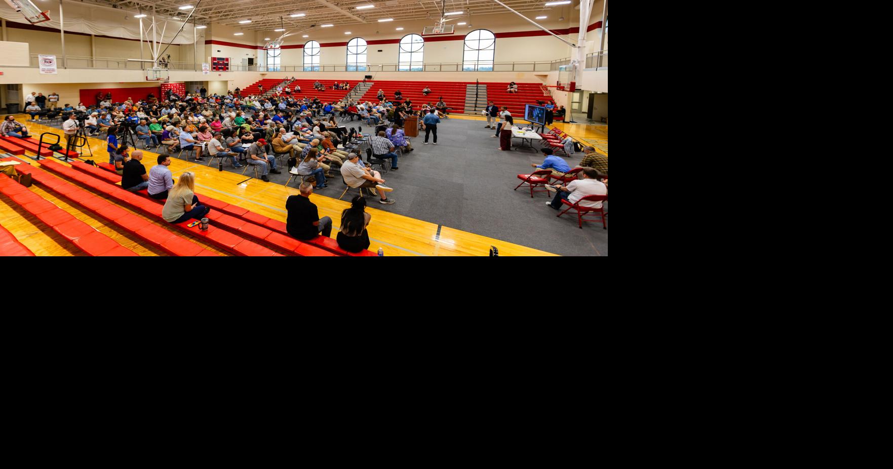 Photos: TeraWulf discusses Boyd County, Ky. data center with public