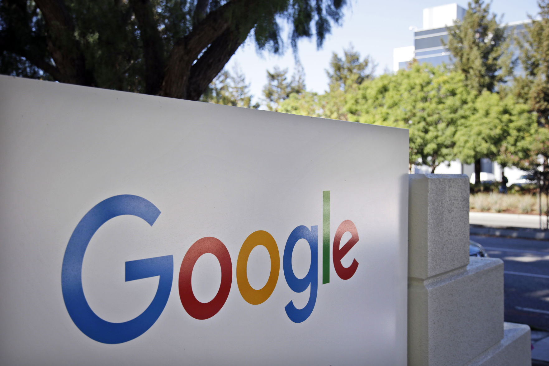 UK newspaper, more publishers in US sue Google - Vimarsana News