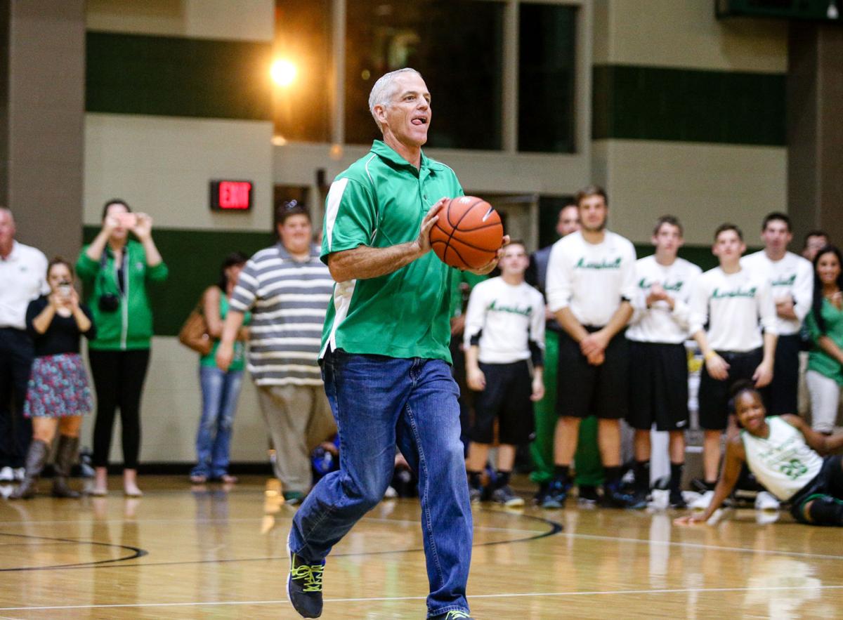 Morris Recalls Hitting Longest Shot In Basketball History News