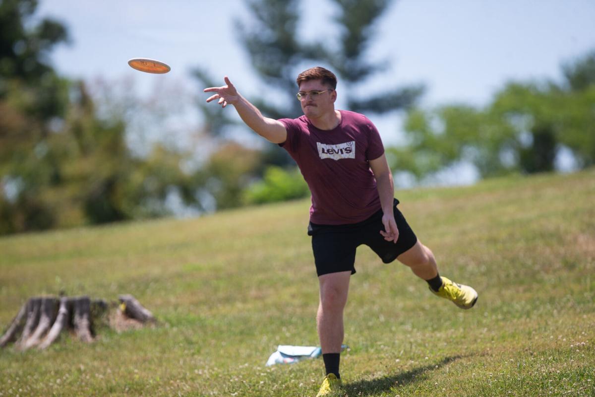 Photos Van Man Discs conducts Dynamic Discs Trilogy Challenge