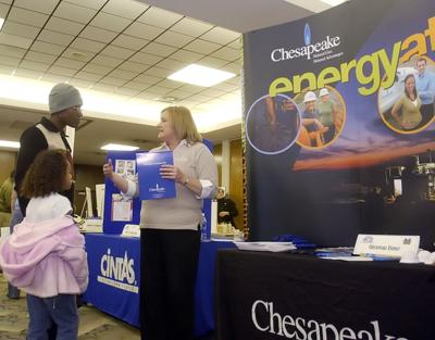 Students prepare resumes for spring job fair | Marshall University ...