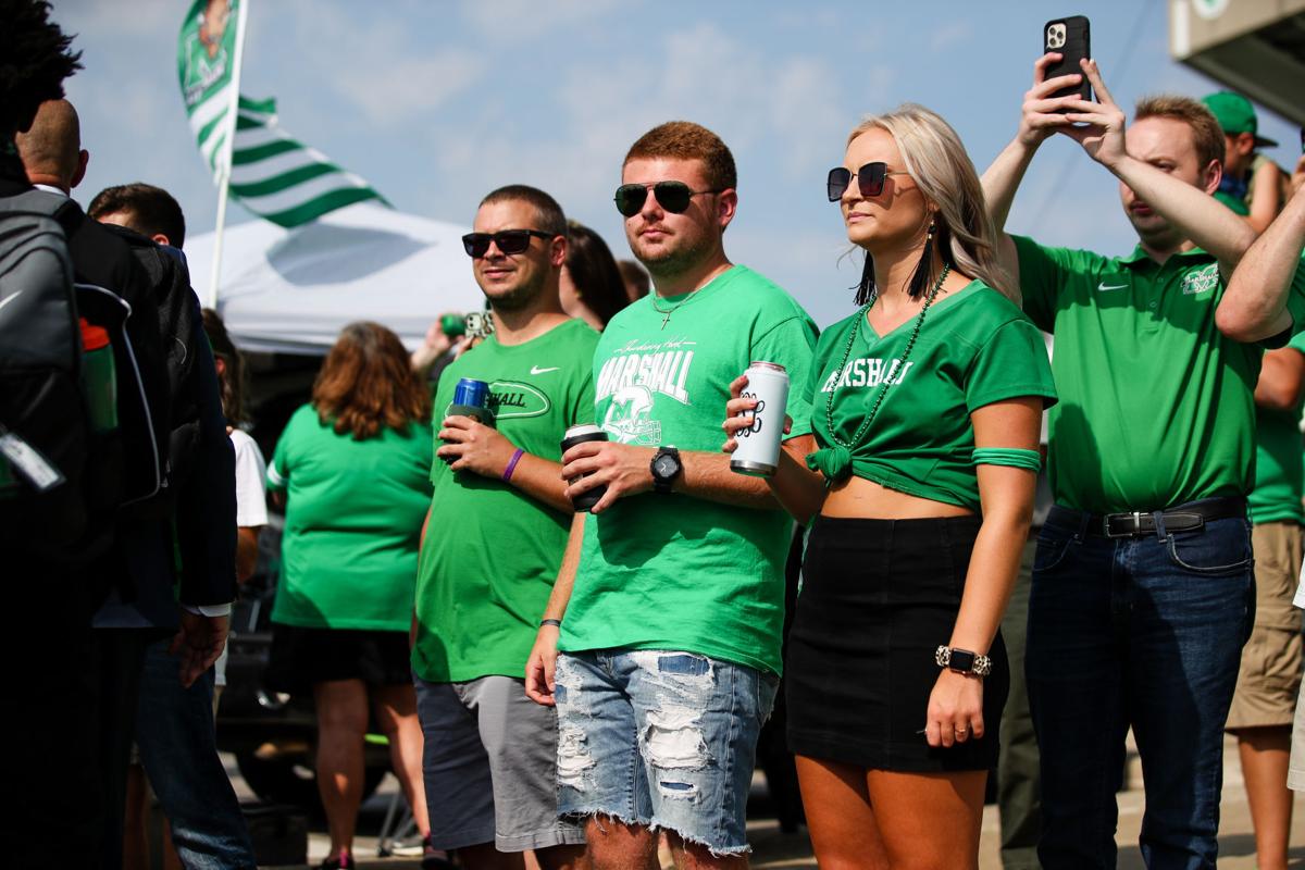 20210912 mu tailgate 07.jpg
