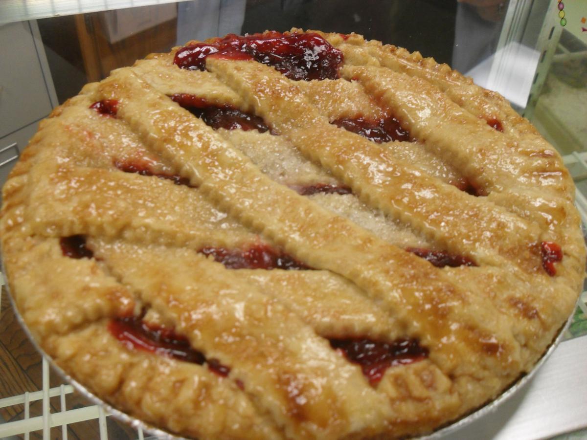 Dave's Bakery brings pastries, desserts to area Dining Guide herald