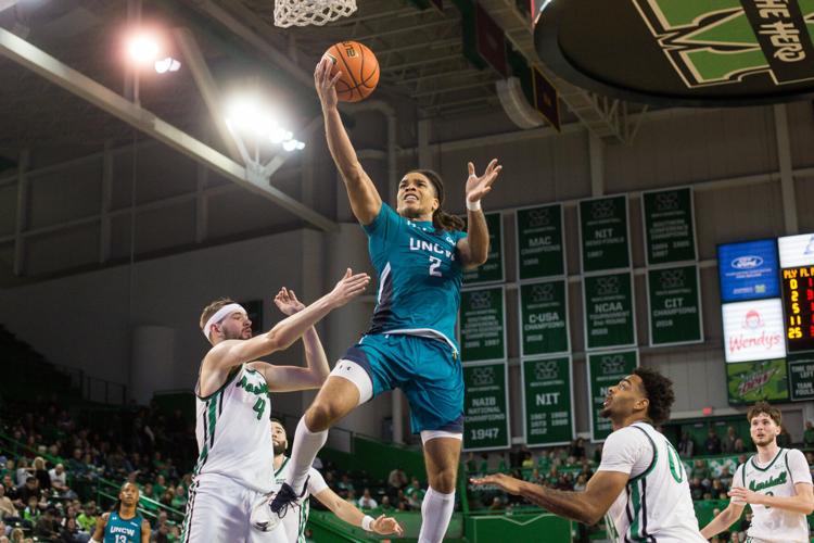Photos Men's basketball, UNC Wilmington defeats Marshall Multimedia